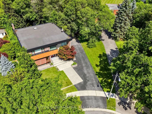 8 Foxdale Ct, Toronto, ON M2K 2P2