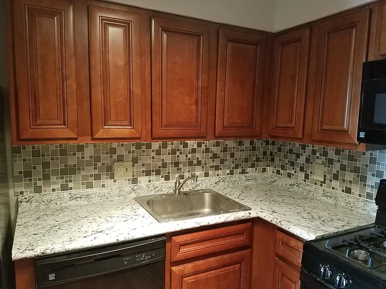 505 N Benton Ave — Photo 16