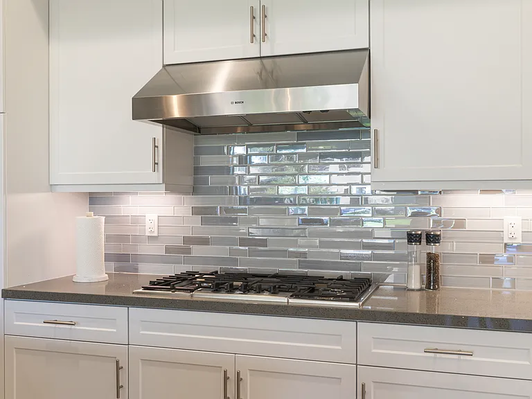 1701 Retreat Cir — Photo 18