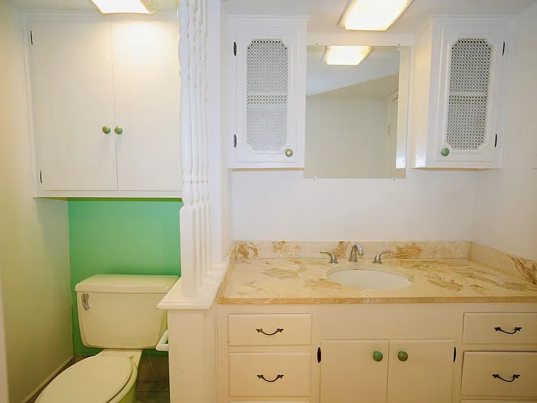 7600 Burgoyne Rd #250 — Photo 8