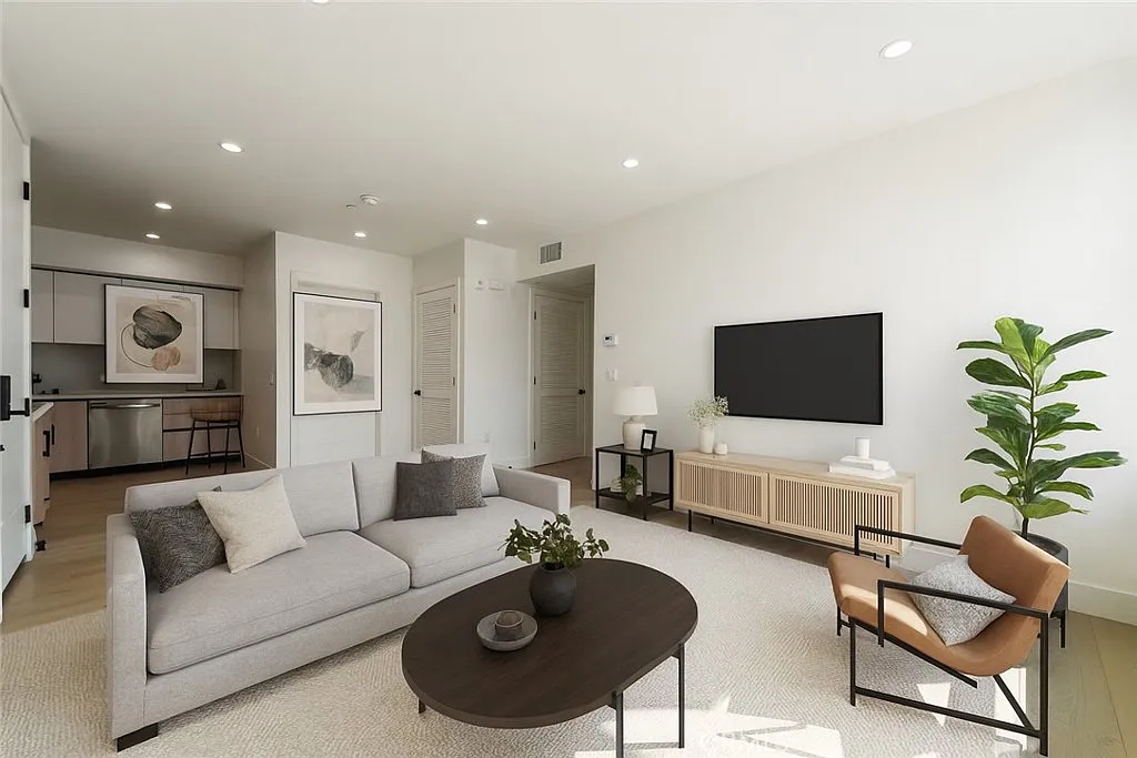 2 bed, 920 sqft, $2,500 — Photo 1