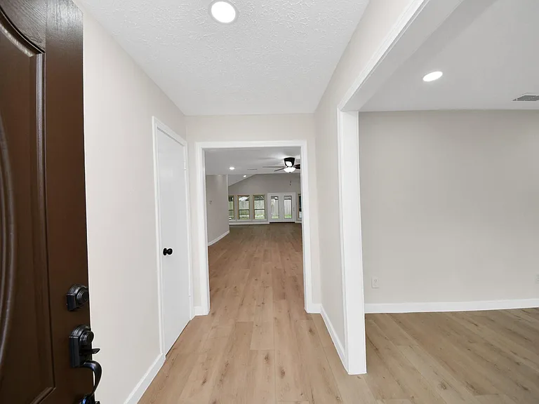 25511 Many Oak Dr — Photo 3