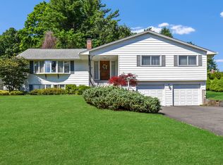 22 Round Hill Rd, New Britain, CT 06052