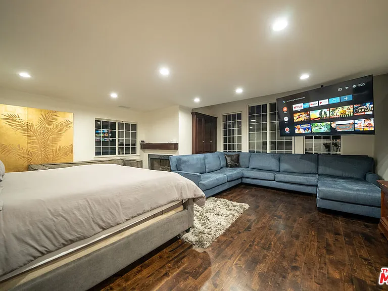 2461 Jupiter Dr — Photo 21