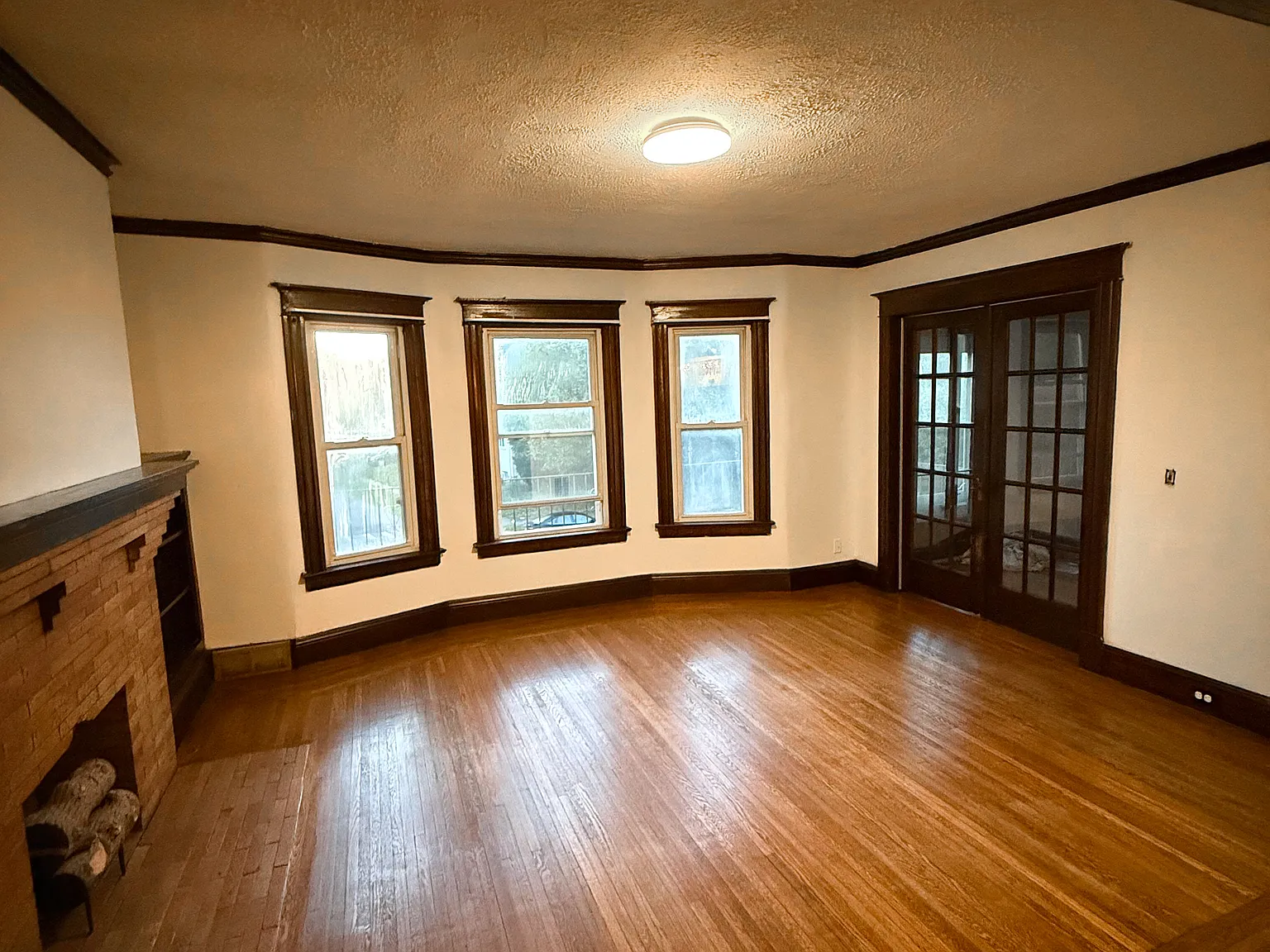 3 bed, 1400 sqft, $1,500 — Photo 3