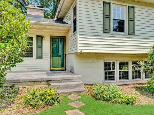 12 McSwain Dr, Greenville, SC 29615