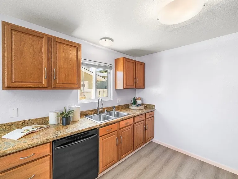 37001 Contra Costa Ave — Photo 10