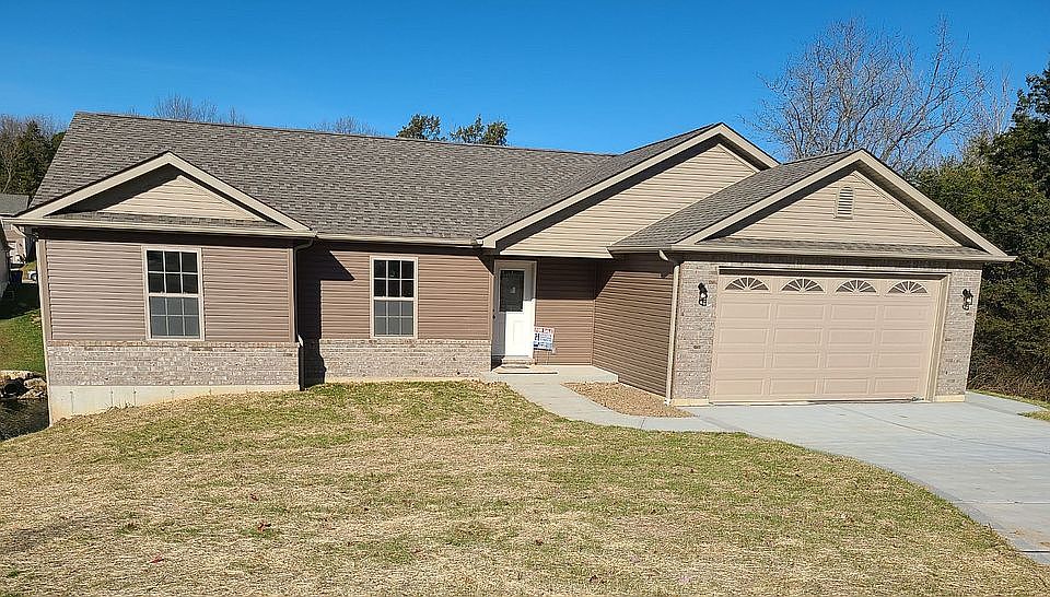 1st image of 7 White Pine Ct