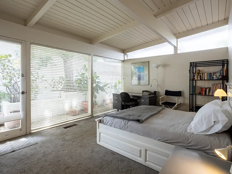 Longbow Dr — Photo 27