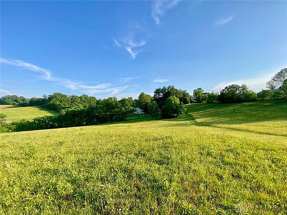 3rd image of 2195 Pumpkin Ridge Rd