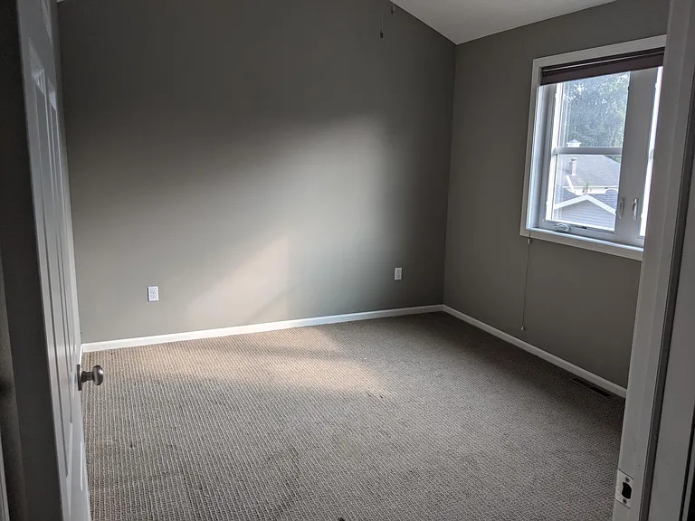 518 S 4th St — Photo 12
