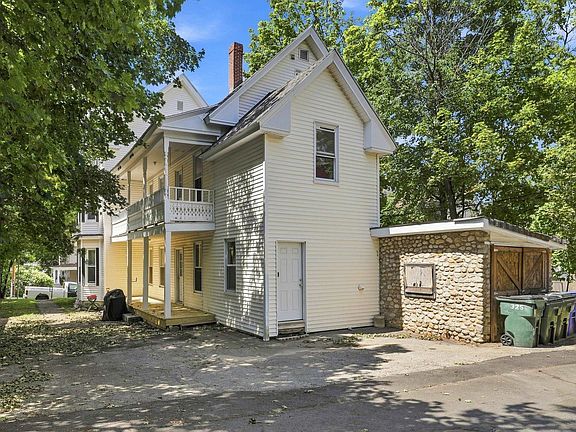 3rd image of 325 Walnut Street