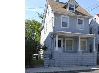 30 White St, Mount Holly, NJ 08060