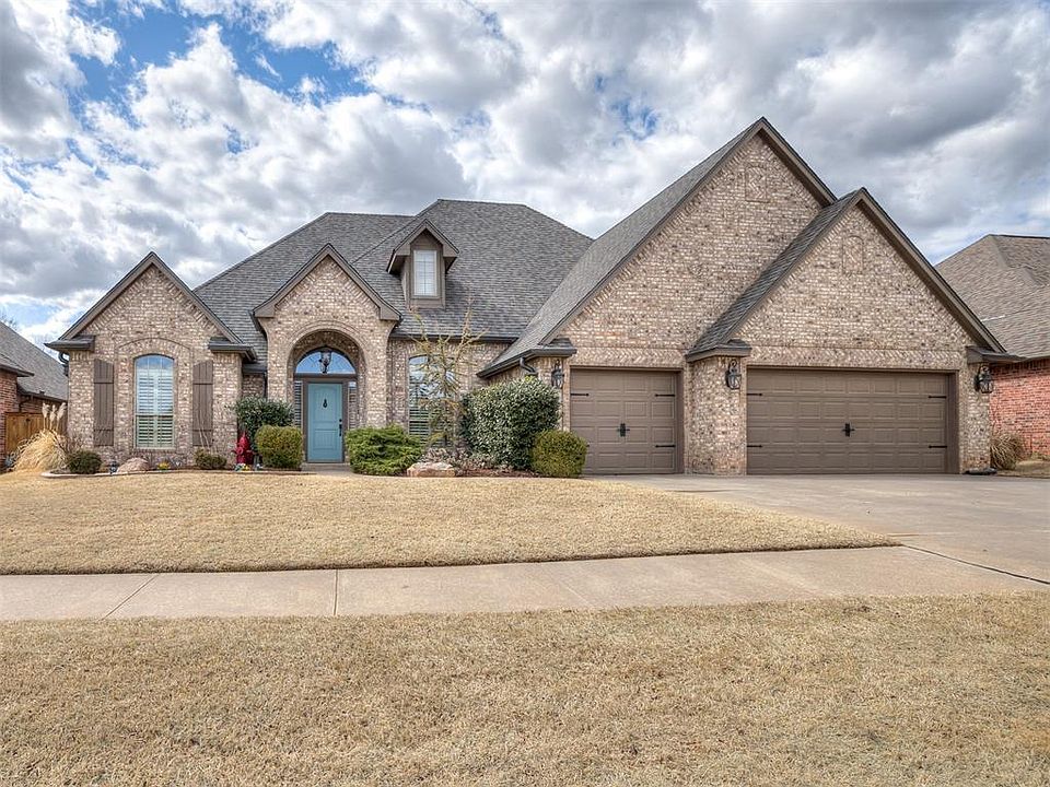 1st image of 17021 Holly Burn Cir