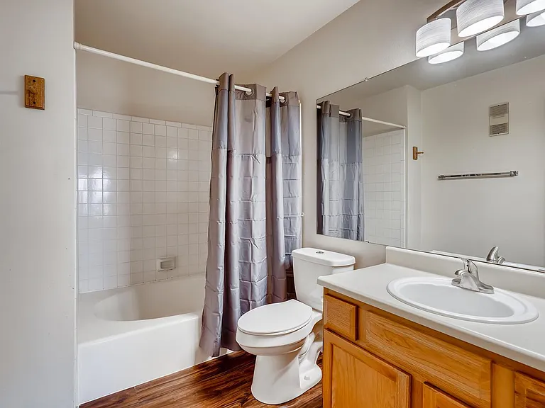 205 Wright St #301 — Photo 8