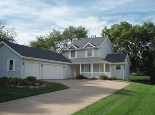 6678 Laurel Cherry Dr, Rockford, IL 61108