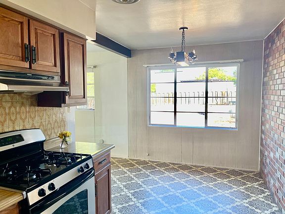 5th image of 1690 Orchard Dr