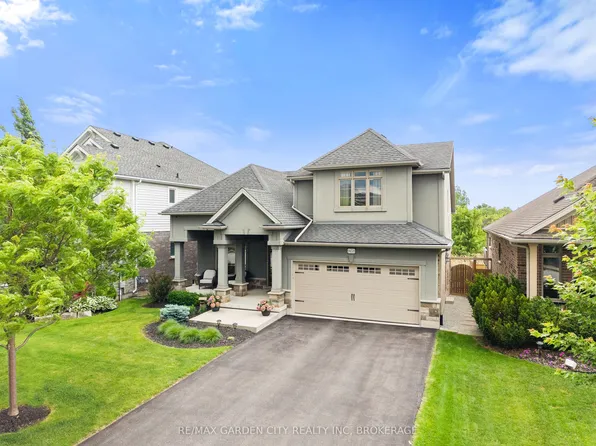 9458 Hendershot Blvd, Niagara Falls, ON L2H 0G1