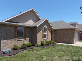 4325 White Pine St, Springfield, MO 65802