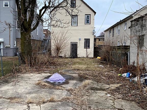 2nd image of 13328 S Brandon Ave