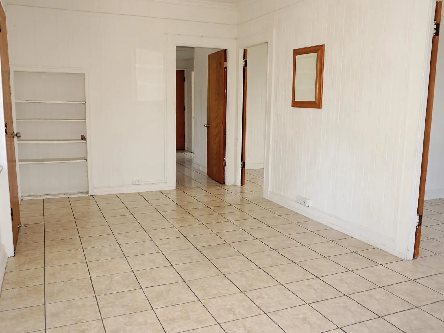 2 bed, 800 sqft, $2,500 — Photo 3