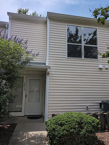 3813 Staffordshire Ln Photo 1