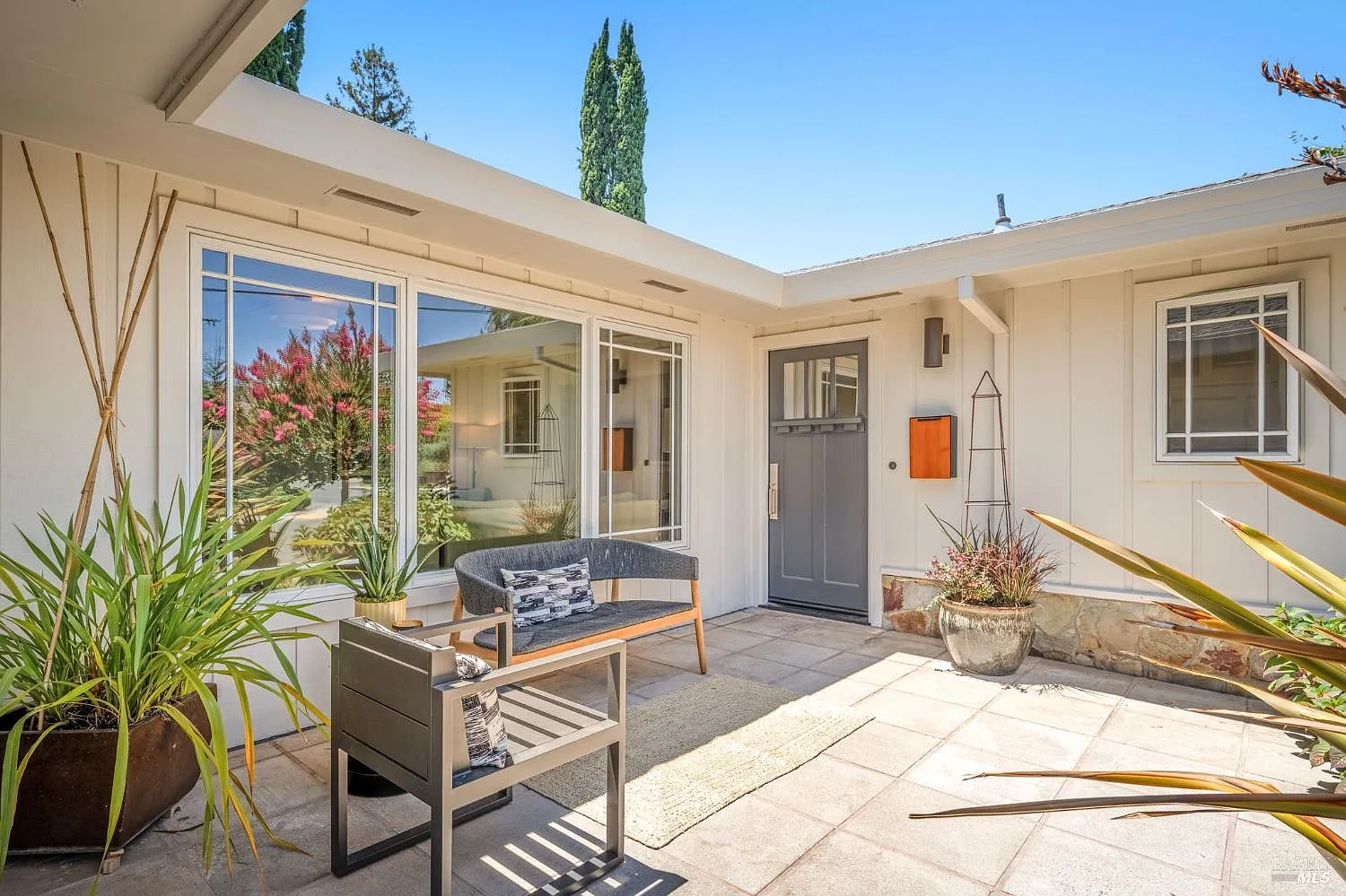 1739 Park Street - Photo 4