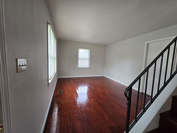 3rd image of 3257 Ohara Dr N