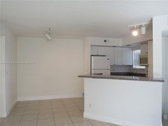4th image of 12650 Vista Isles Dr APT 912