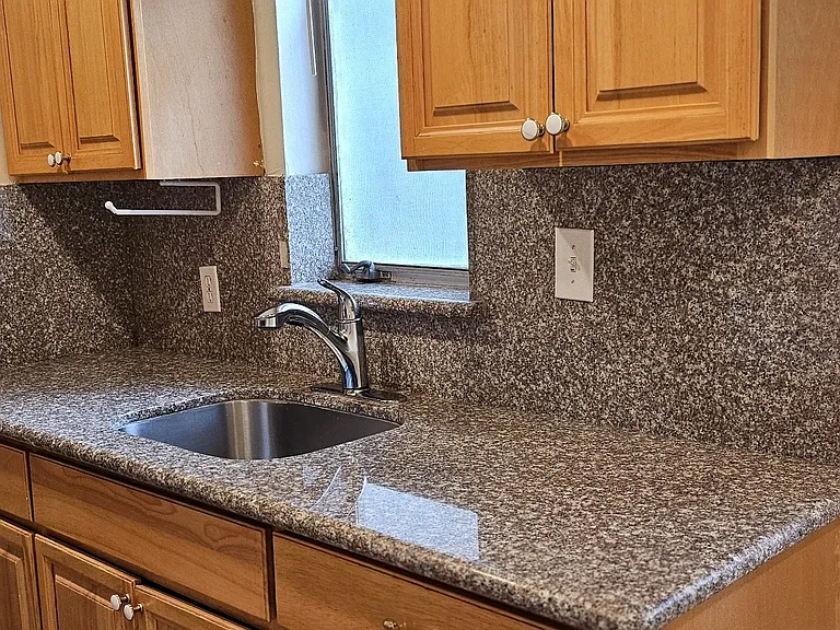 370 S Buena Vista Ave #2 — Photo 8