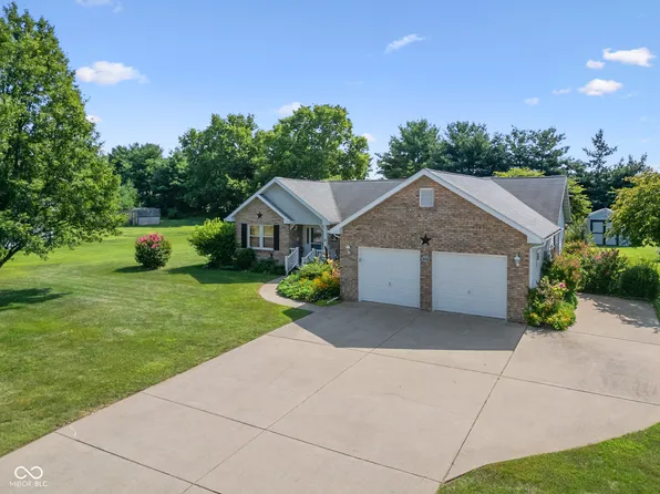 4533 N Hackberry Dr, Columbus, IN 47201