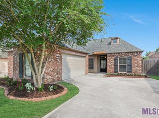 10203 Hillmont Ave, Baton Rouge, LA 70810