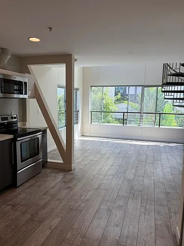 Floor plan Loft 310 Two story Townhouse Oct 1