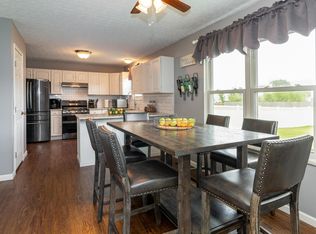 825 Lakeland Dr, Westerville, OH 43081