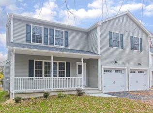 79 Castle St, Springfield, MA 01118