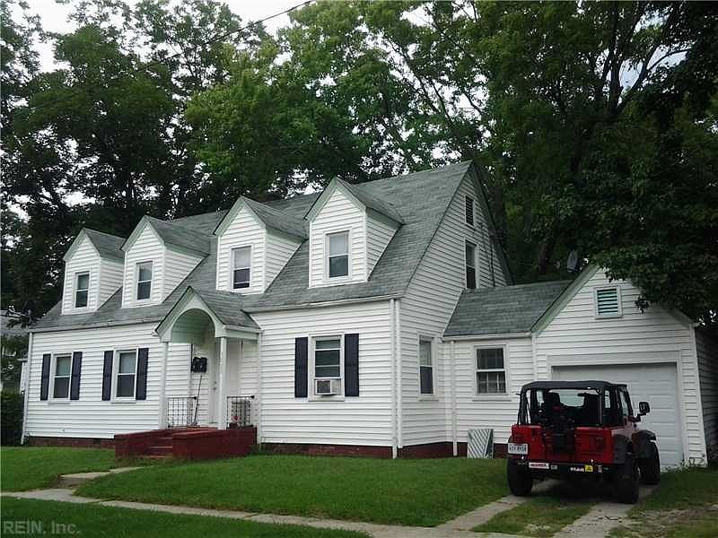 1st image of 3020 Davis St #A