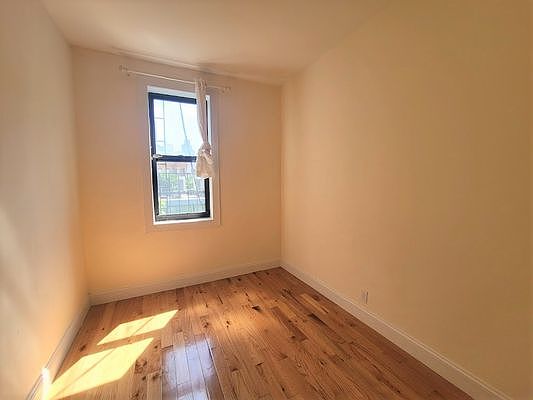 5th image of 420 E 78th St APT 4D