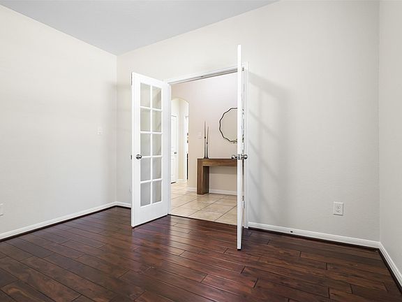 5th image of 9731 Carina Forest Ct