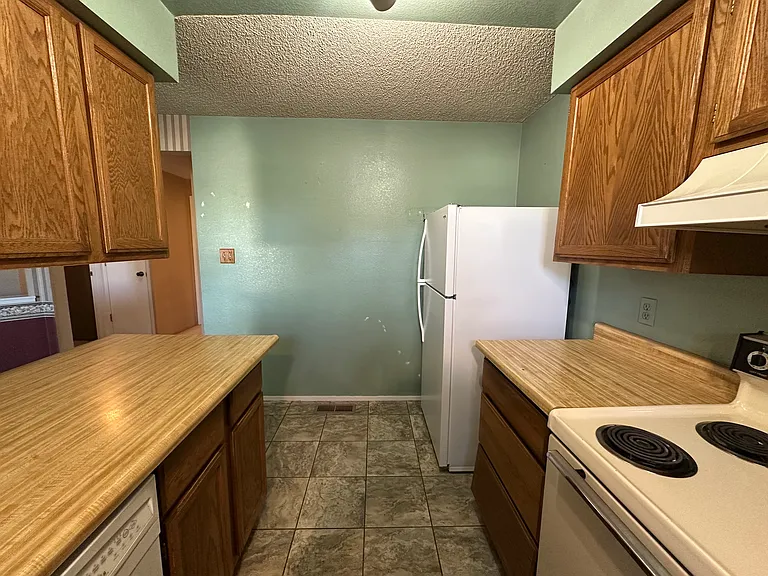 1500 Ellendale Ct — Photo 10