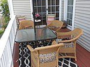 8 Gove Dr, Newburyport, MA 01950
