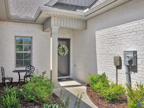 108 Harvester Dr, Madison, AL 35757