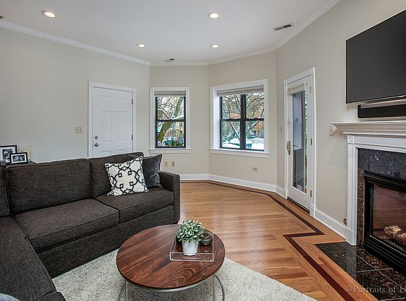 4th image of 4721 N Paulina St #1N