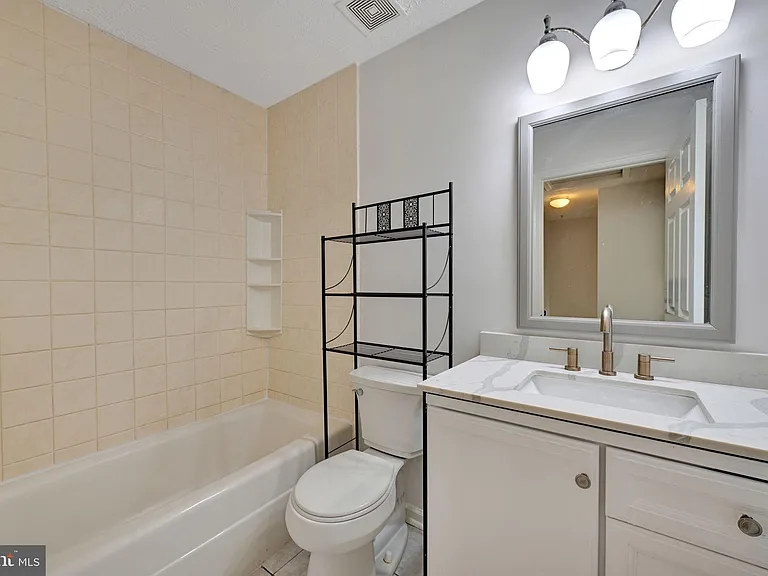 7836 Foxfarm Ln — Photo 16