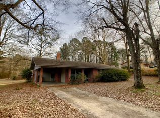 613 W Jefferson St, Kosciusko, MS 39090