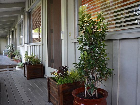 1 bedroom front door