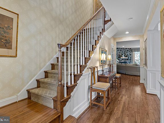 3rd image of 2111 Gilpin Ave