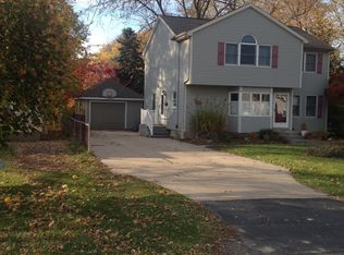 325 N 5th St, Lewiston, NY 14092