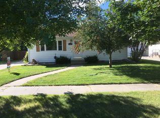 1207 9th St N, Moorhead, MN 56560