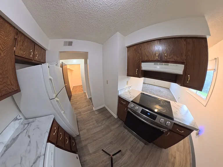 2013 NW Hickory Ln #1 — Photo 12