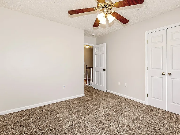 519 Abbottswood Dr — Photo 14